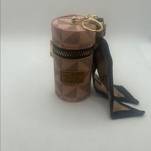 Checkered Pink and Black Keychain Holder